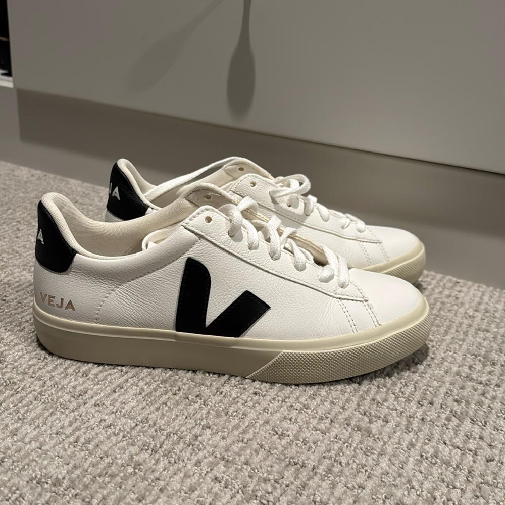 EUC Veja Campo White and Black Sneakers